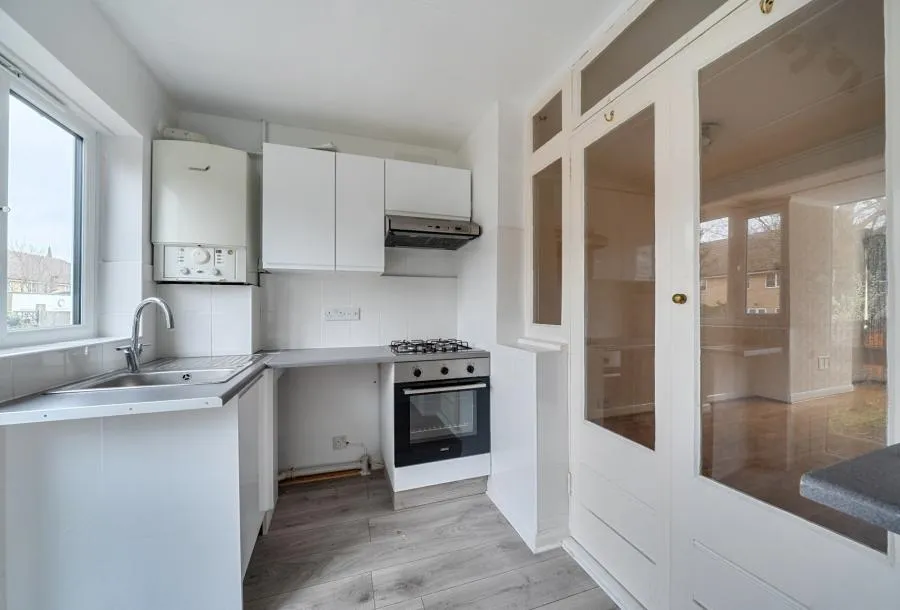 Hilary Avenue, Mitcham, CR4, photo 8