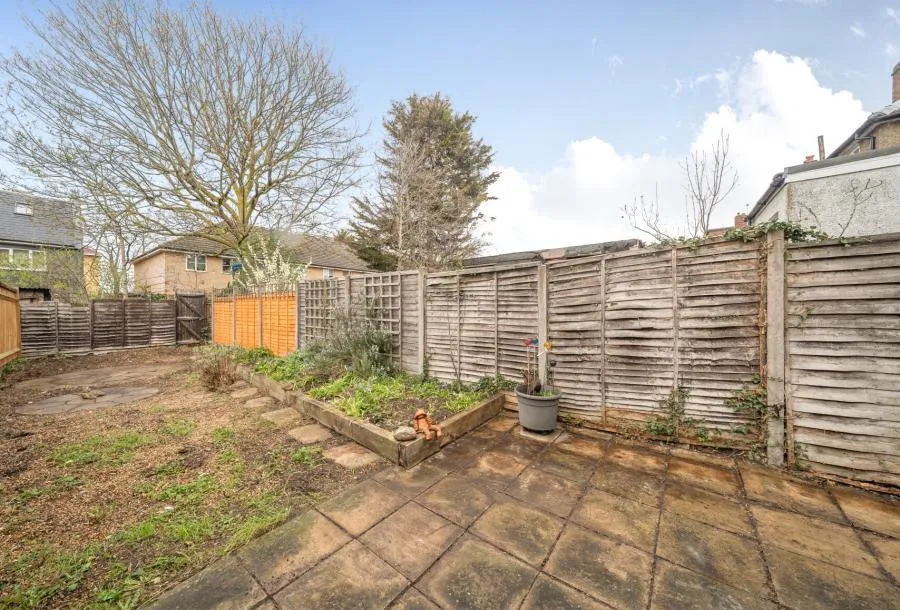 Hilary Avenue, Mitcham, CR4, photo 7