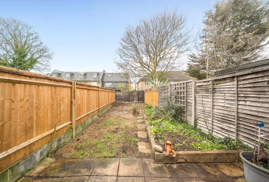 Hilary Avenue, Mitcham, CR4, photo 22