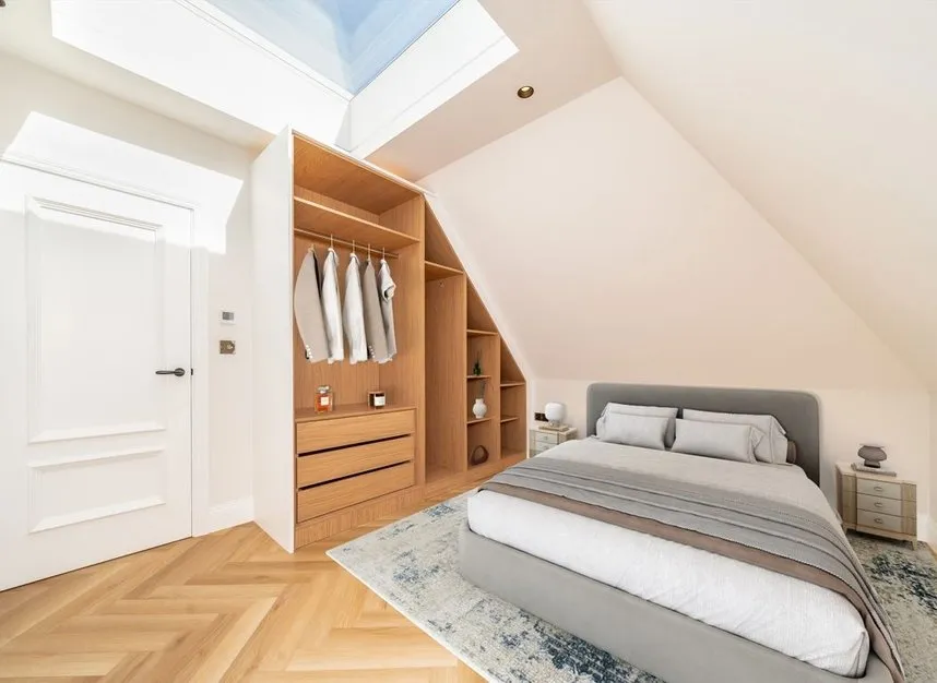 Winston Close, SW20, photo 12