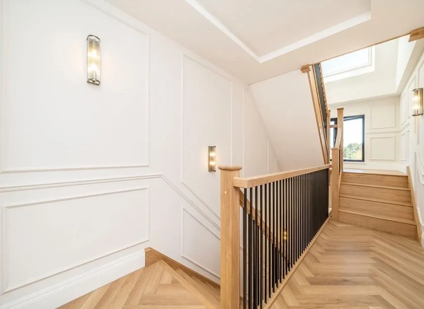 Winston Close, SW20, photo 9