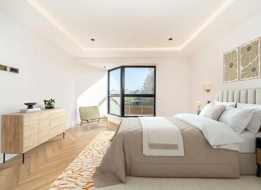Winston Close, SW20, photo 10