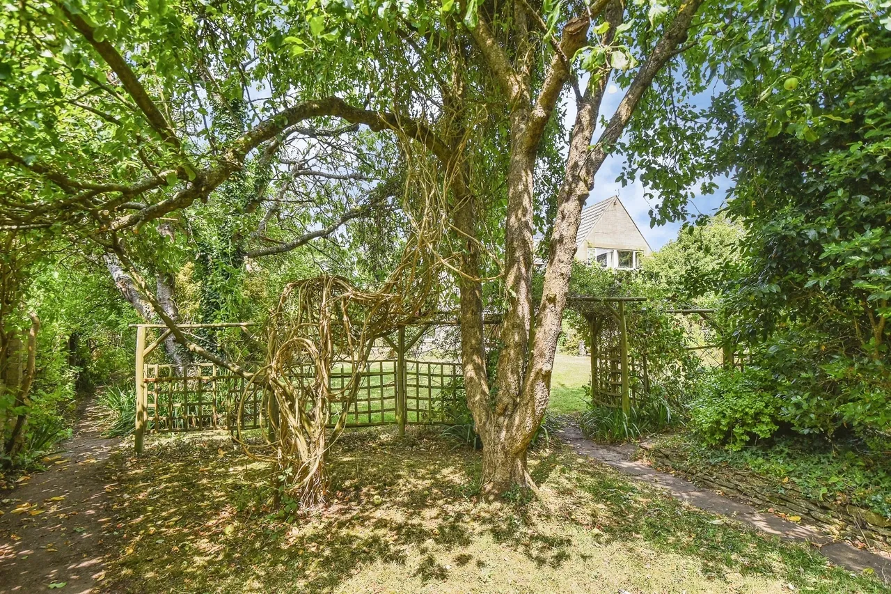 Stonefield Drive, Highworth, Highworth, photo 4