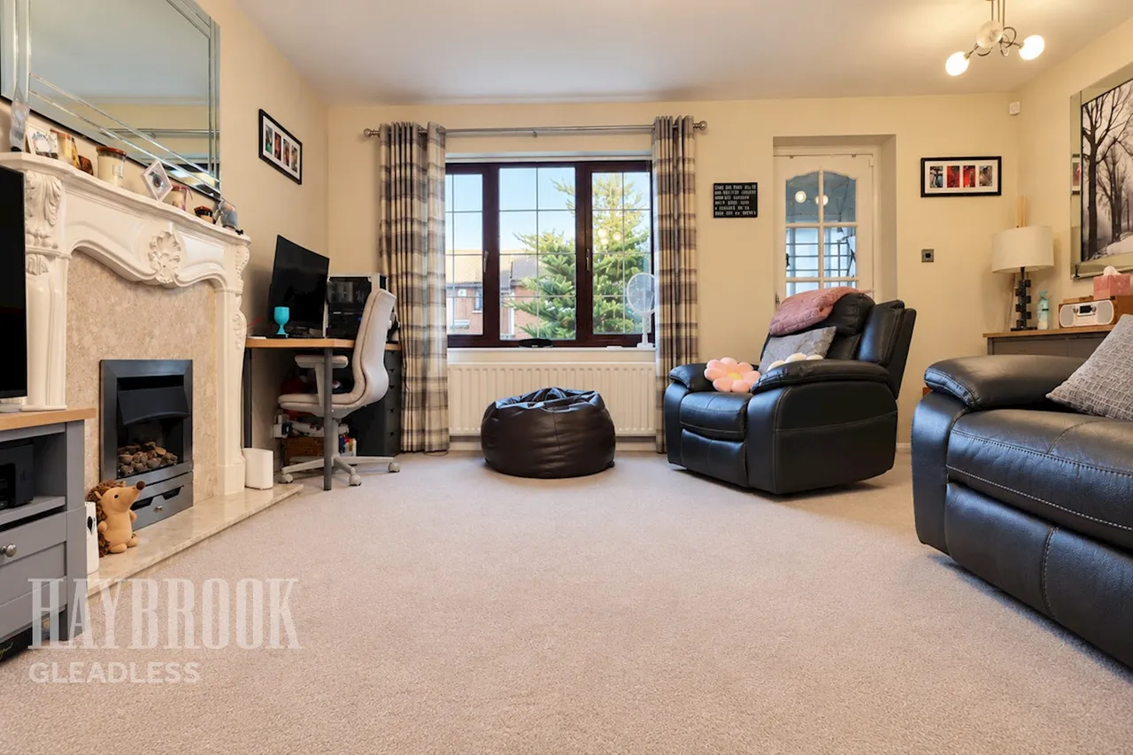 Wadsworth Drive, Sheffield, photo 3