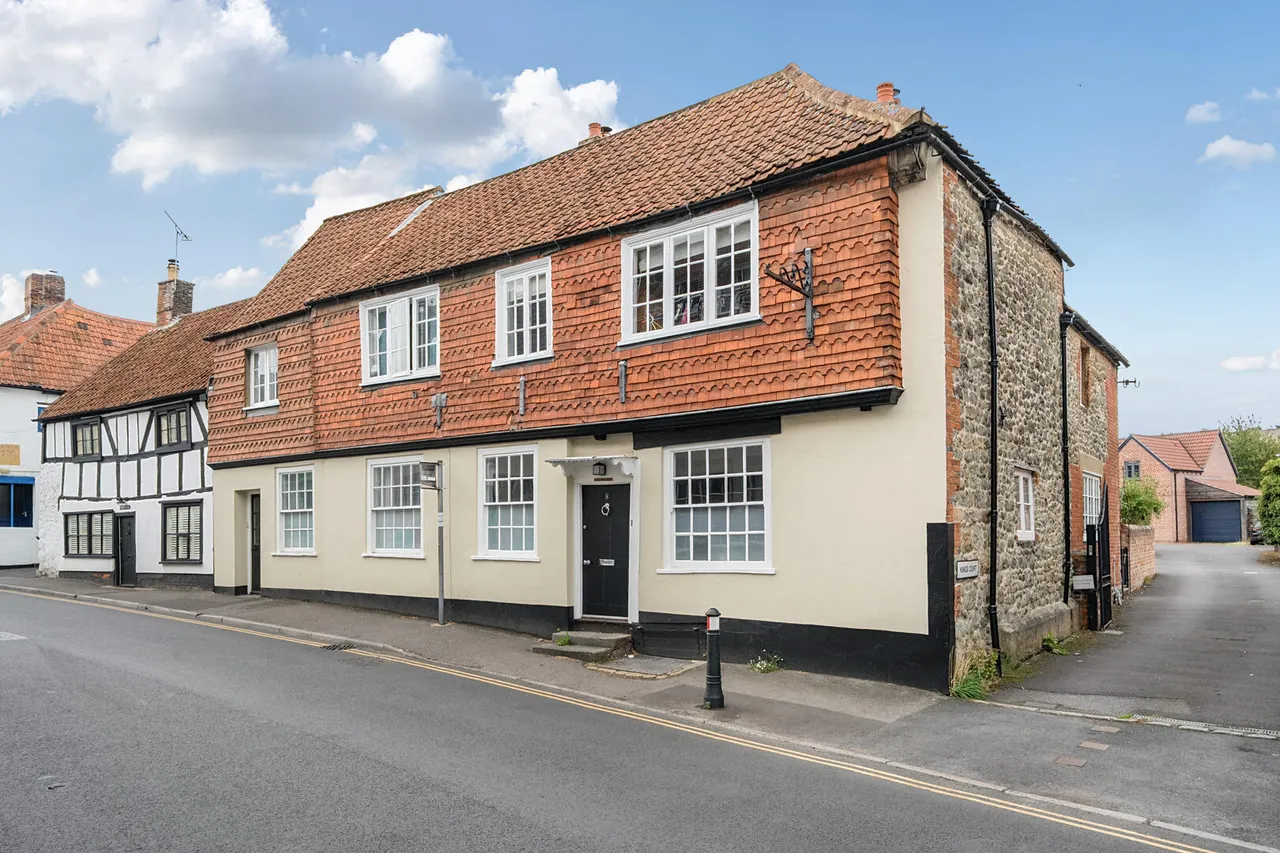 3 bed house for sale, High Street, Market Lavington, SN10
