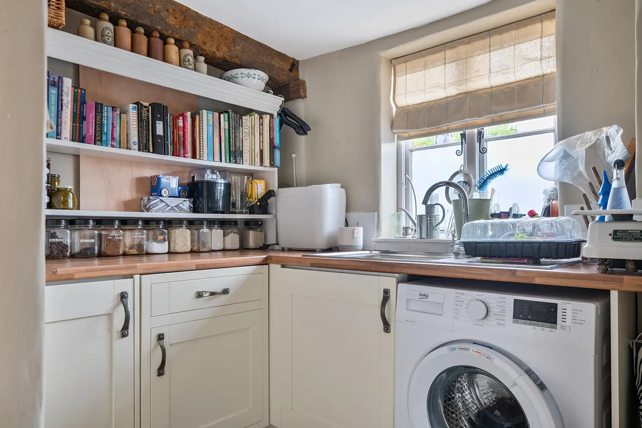 High Street, Market Lavington, SN10, photo 9