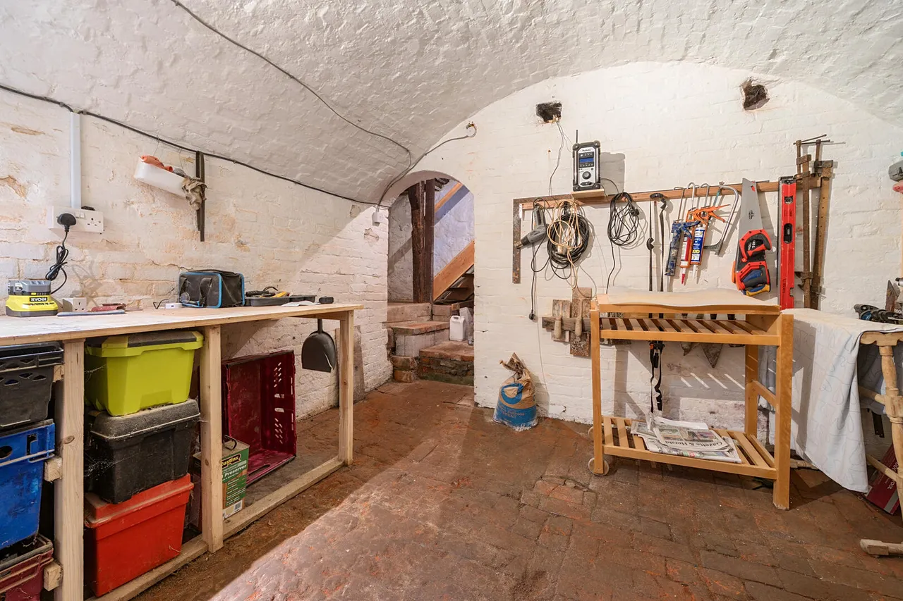 High Street, Market Lavington, SN10, photo 17
