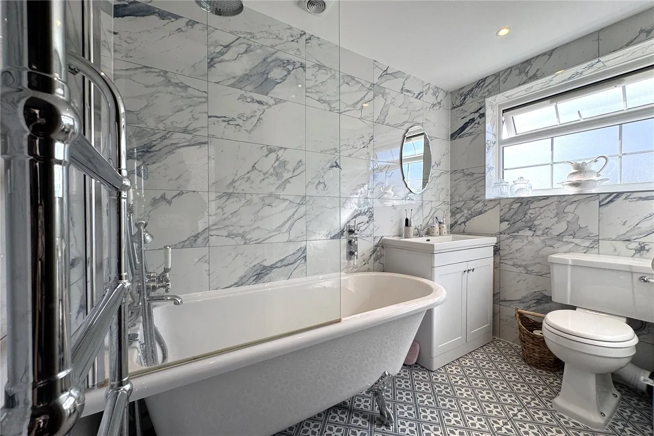 Swale Road, Farnborough, Hampshire, GU14 9NJ, photo 7