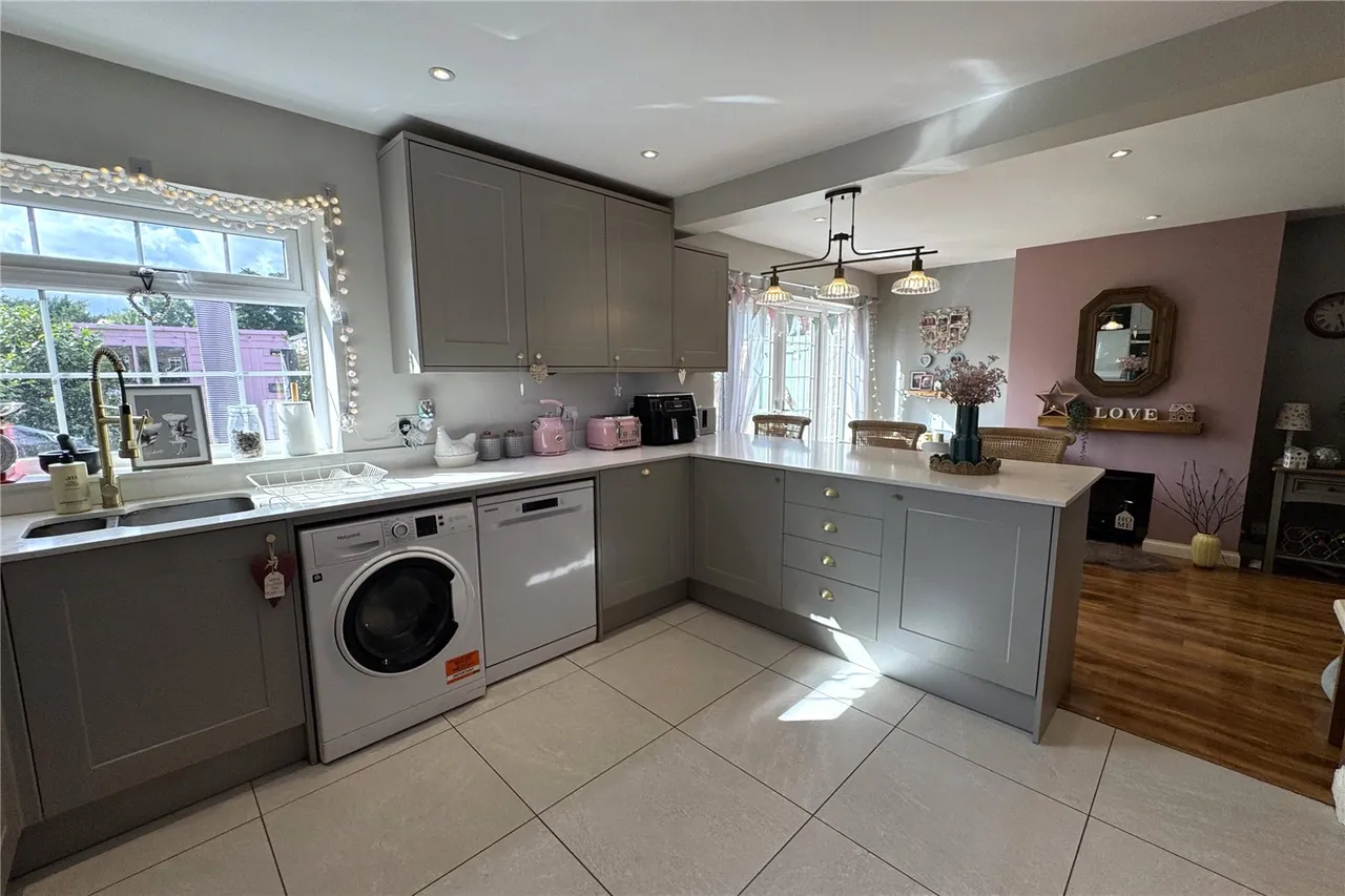 Swale Road, Farnborough, Hampshire, GU14 9NJ, photo 5