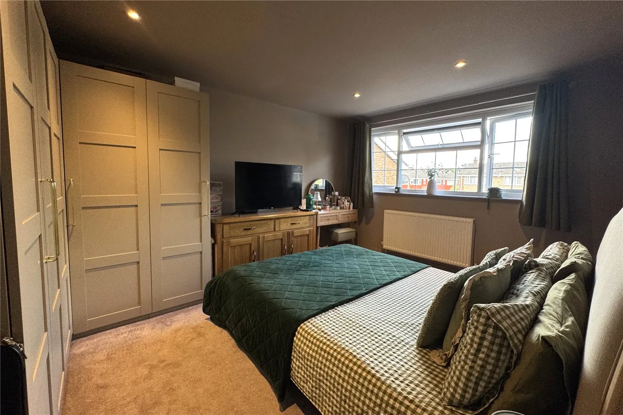 Swale Road, Farnborough, Hampshire, GU14 9NJ, photo 6