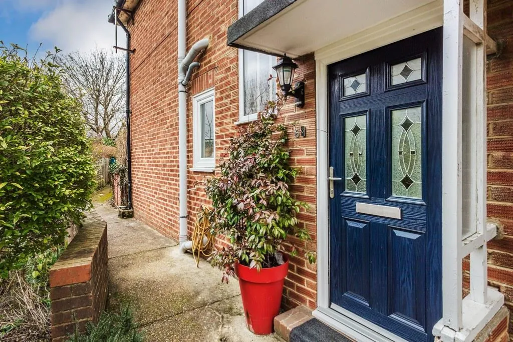 Minchin Close, Leatherhead, KT22, photo 12