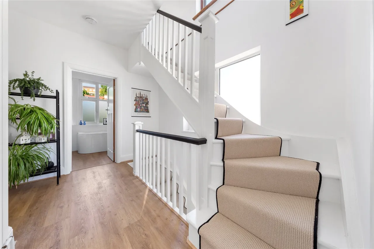 Warren Avenue, Bromley, BR1, photo 24