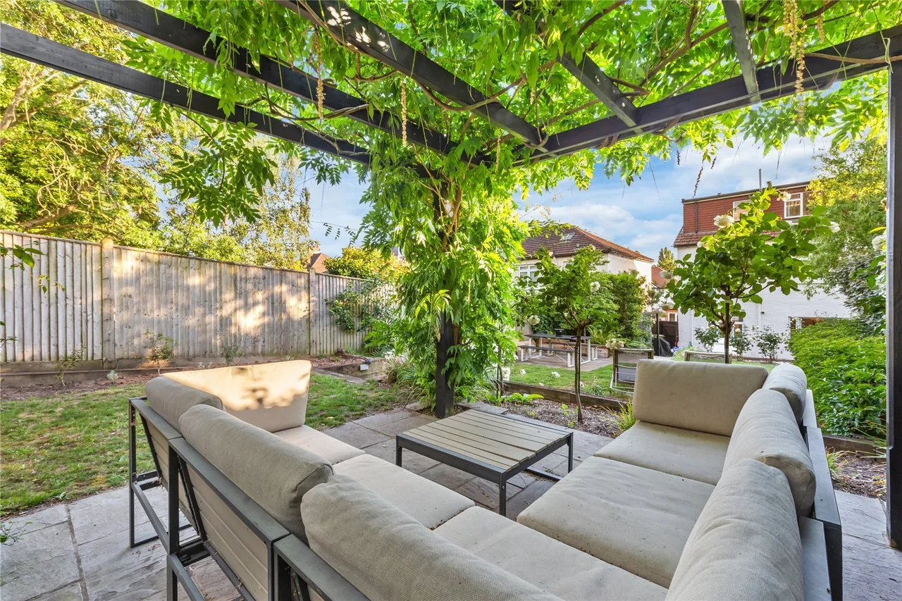 Warren Avenue, Bromley, BR1, photo 32