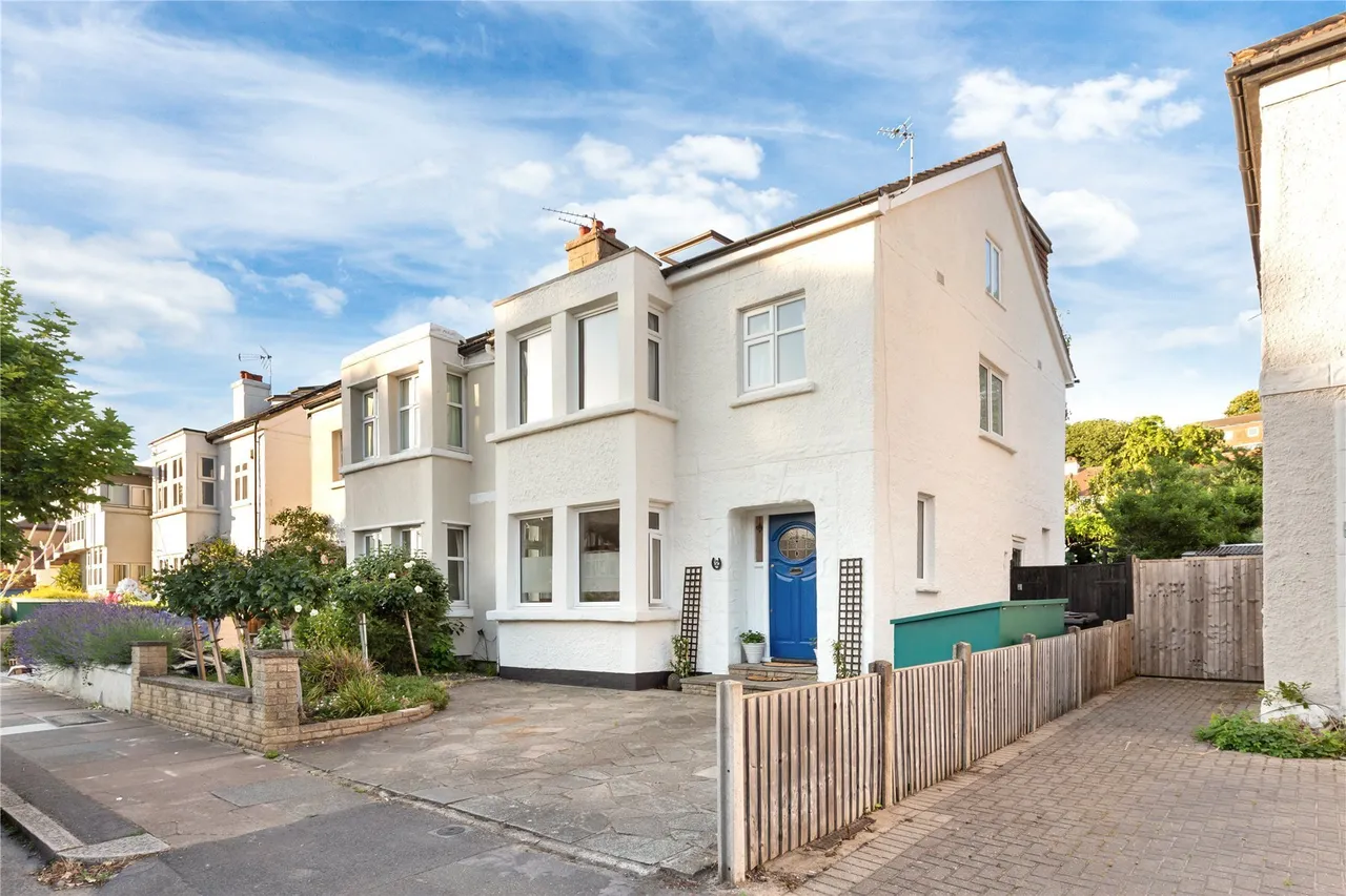 5 bed house for sale — Warren Avenue, Bromley, BR1