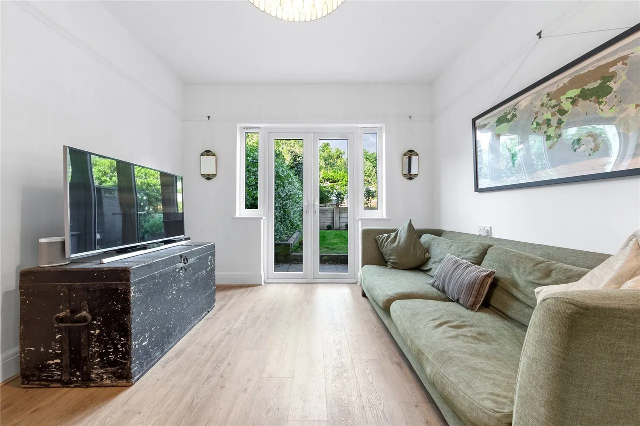 Warren Avenue, Bromley, BR1, photo 15
