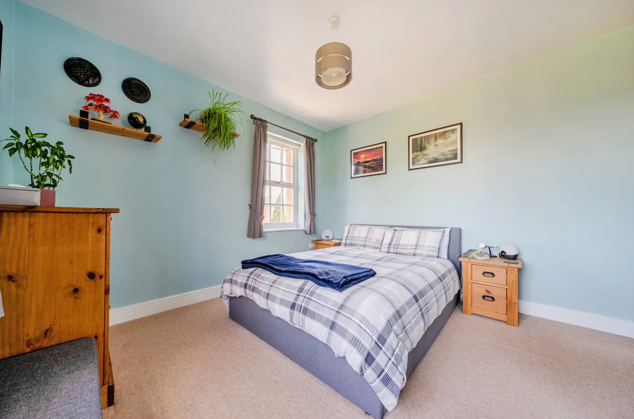 Knowle Avenue, Knowle, PO17, photo 11