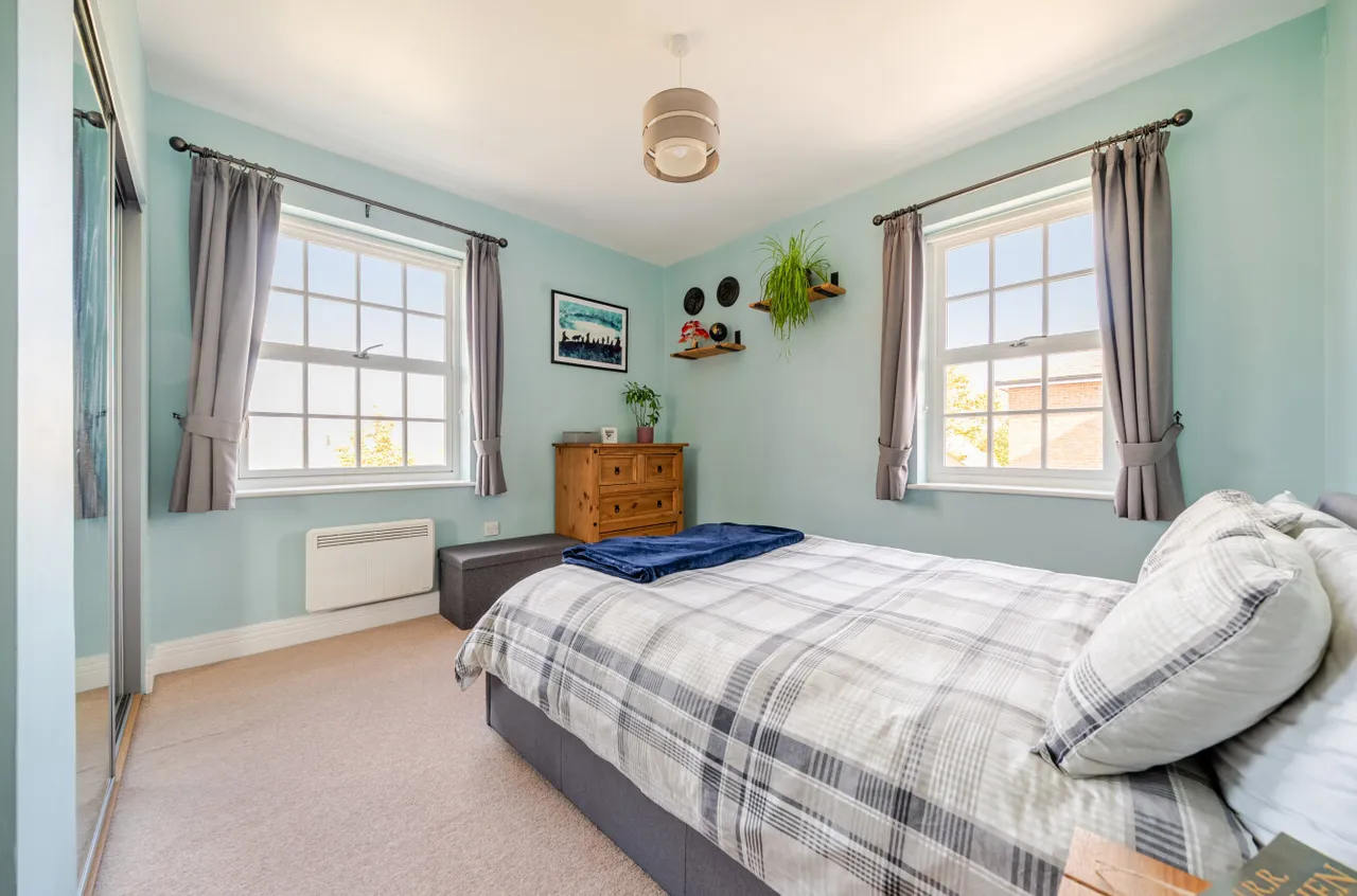 Knowle Avenue, Knowle, PO17, photo 8