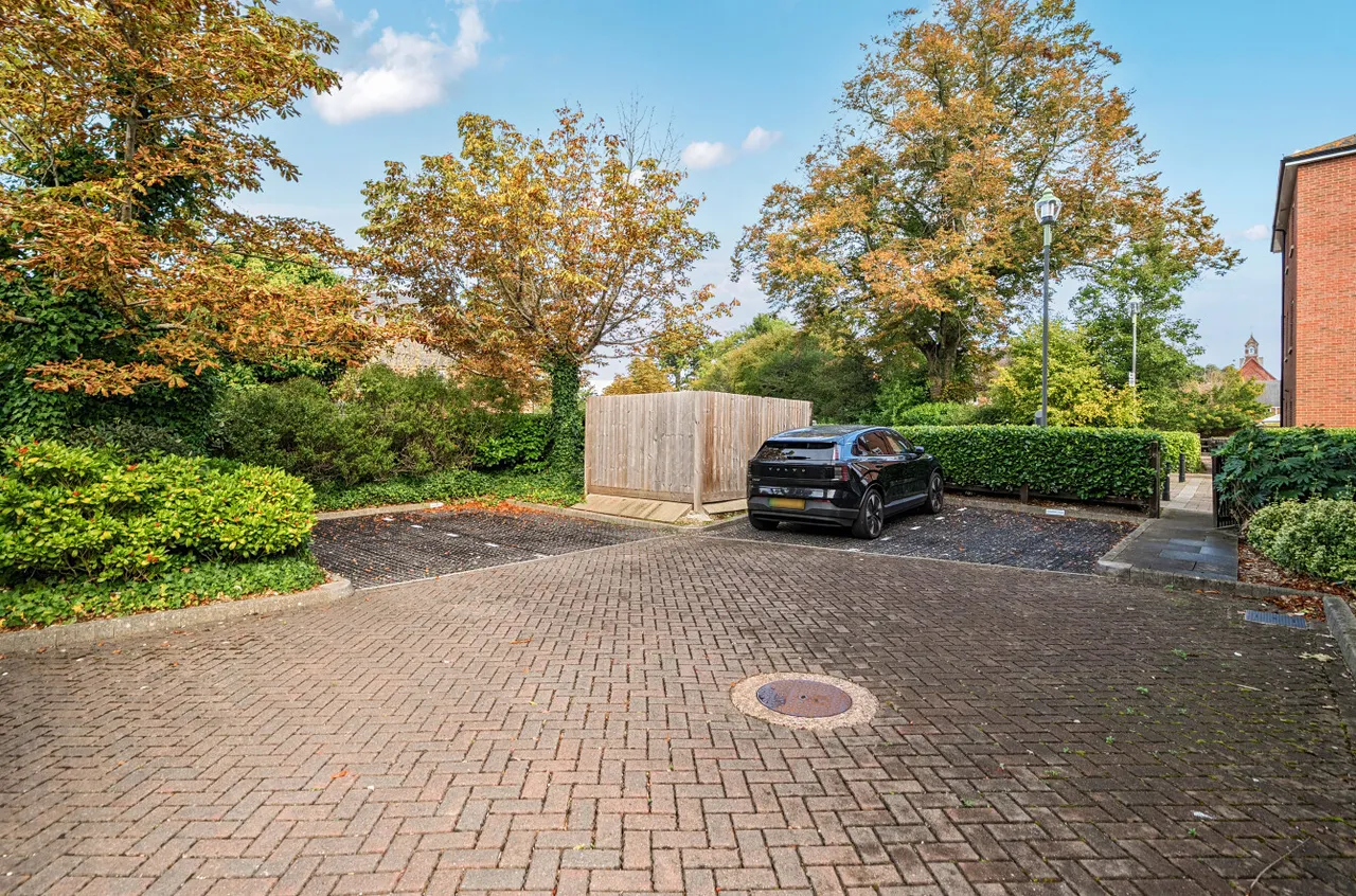 Knowle Avenue, Knowle, PO17, photo 12