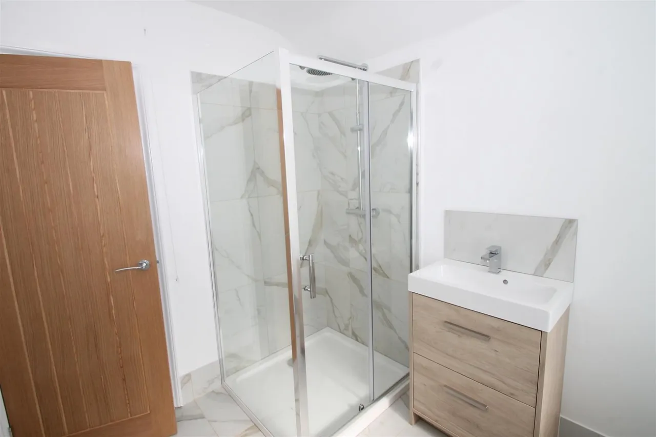 Manor Lane, Halesowen, photo 21