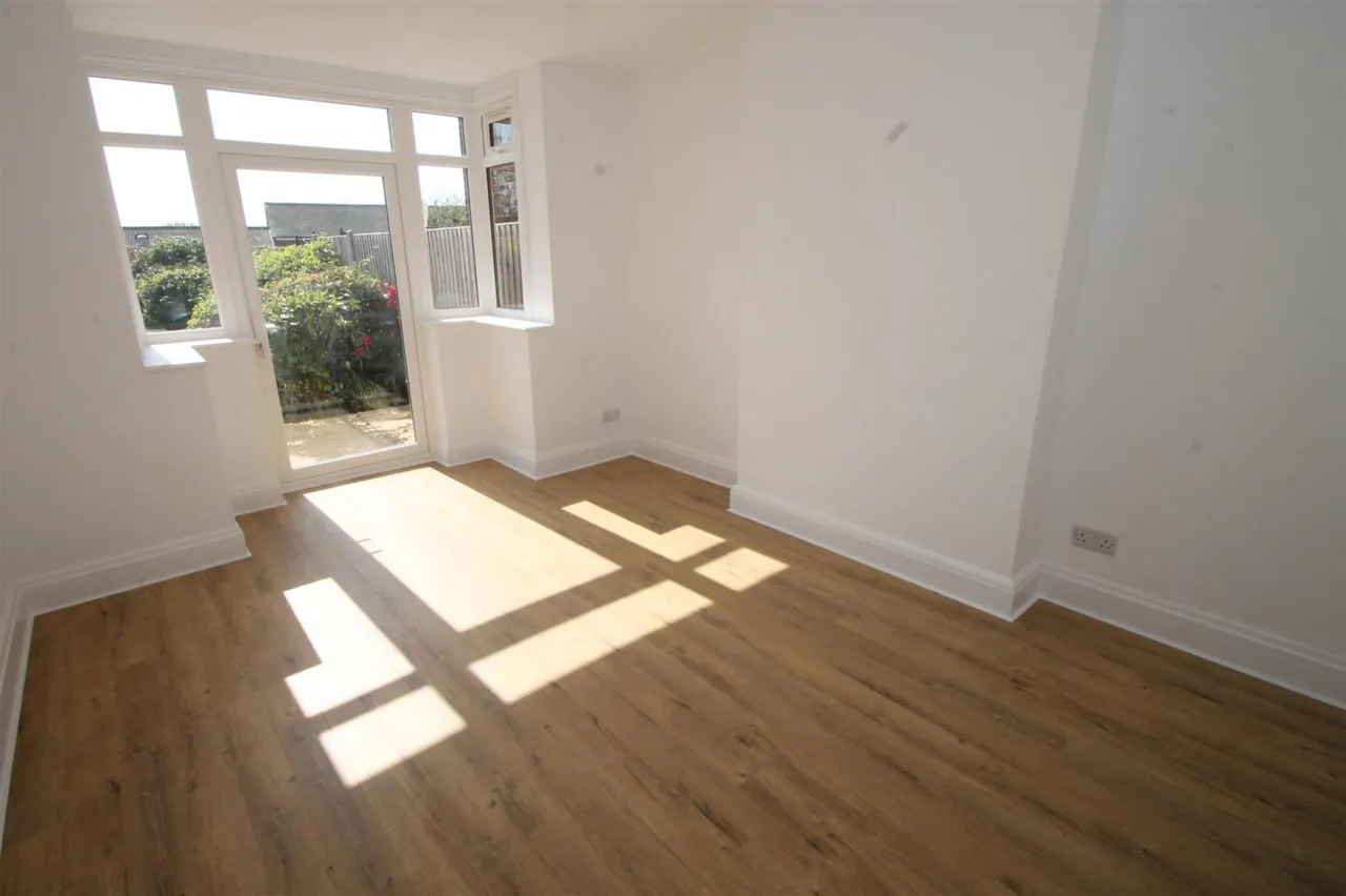 Manor Lane, Halesowen, photo 16