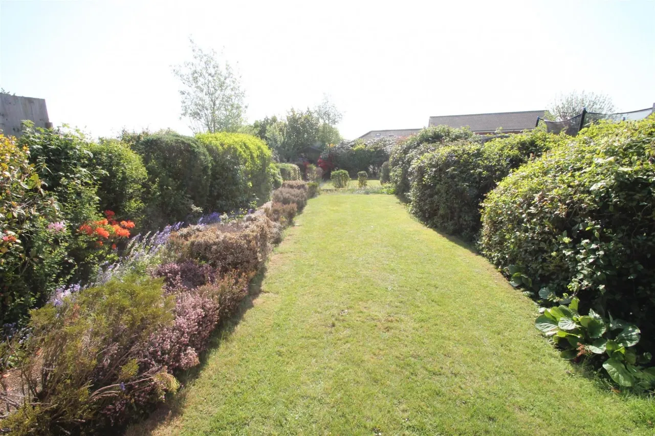Manor Lane, Halesowen, photo 23