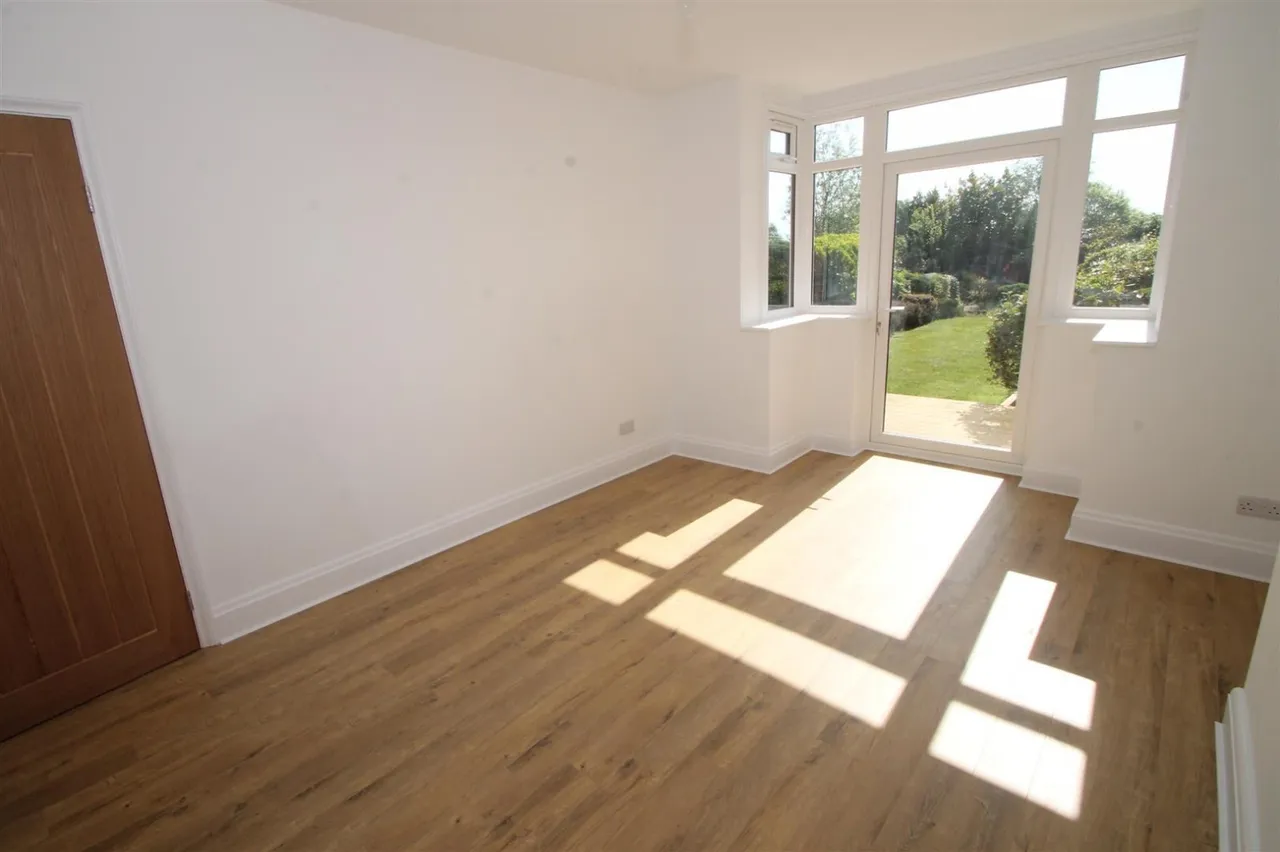 Manor Lane, Halesowen, photo 5