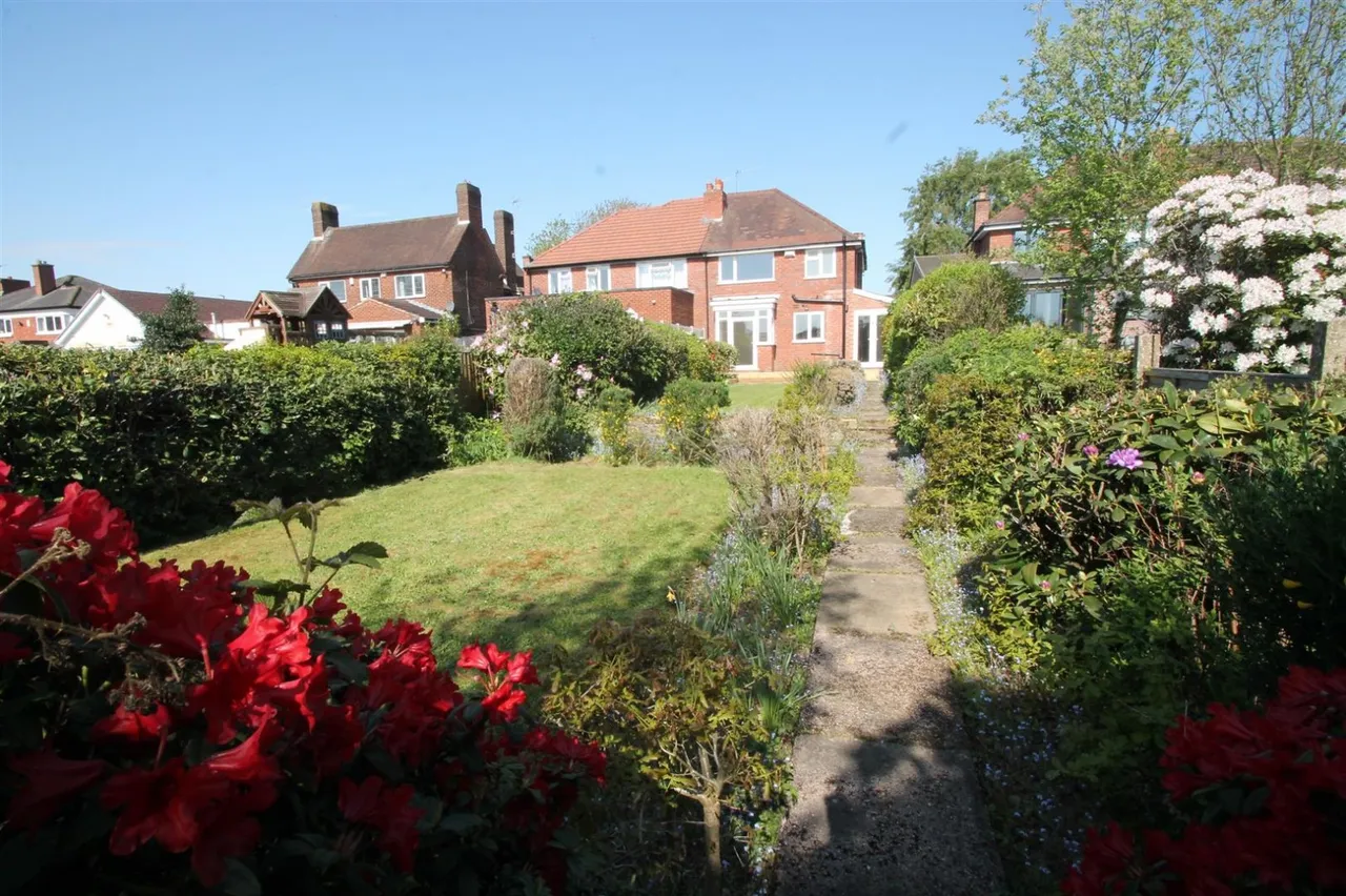 Manor Lane, Halesowen, photo 2