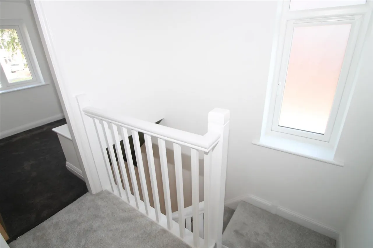 Manor Lane, Halesowen, photo 12