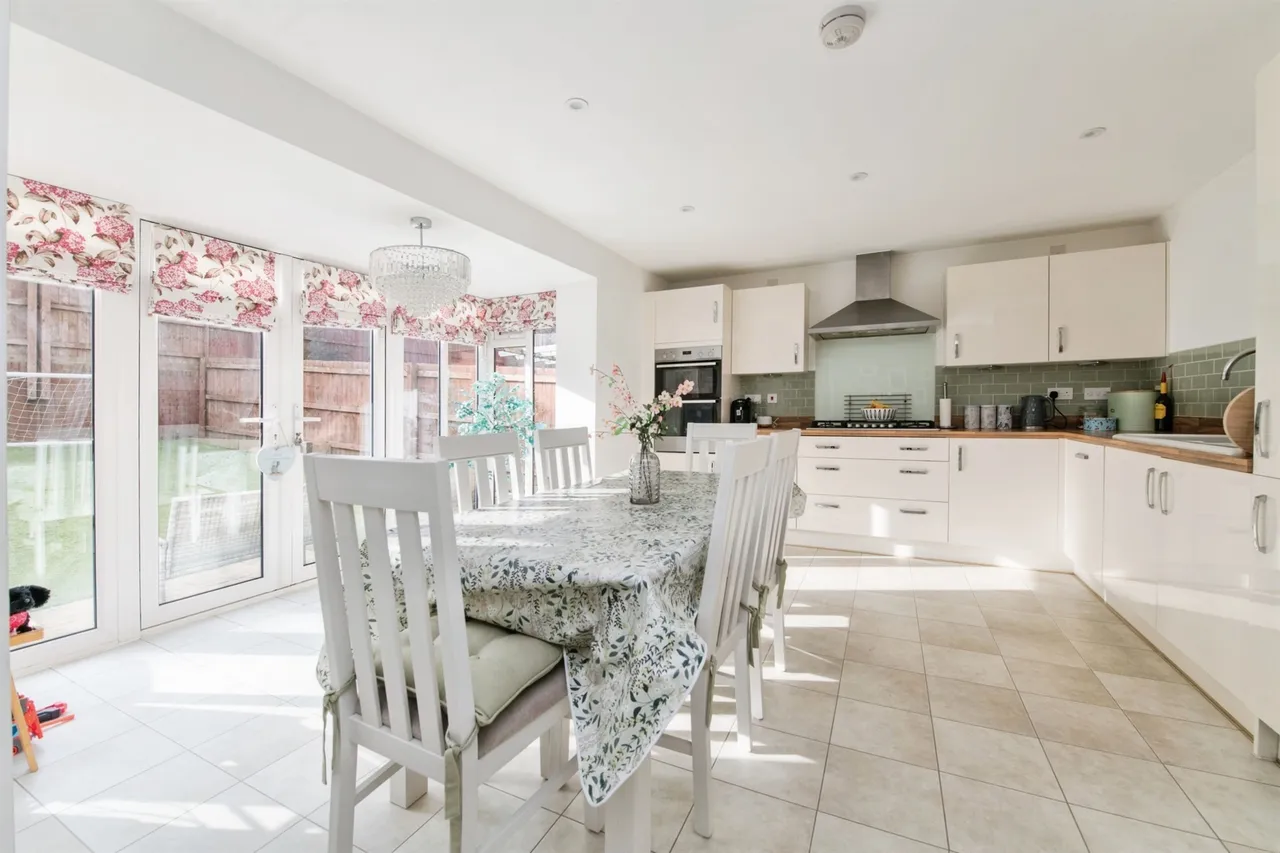 Trott Close, Cullompton, EX15, photo 16