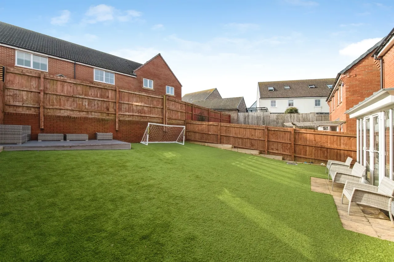 Trott Close, Cullompton, EX15, photo 19