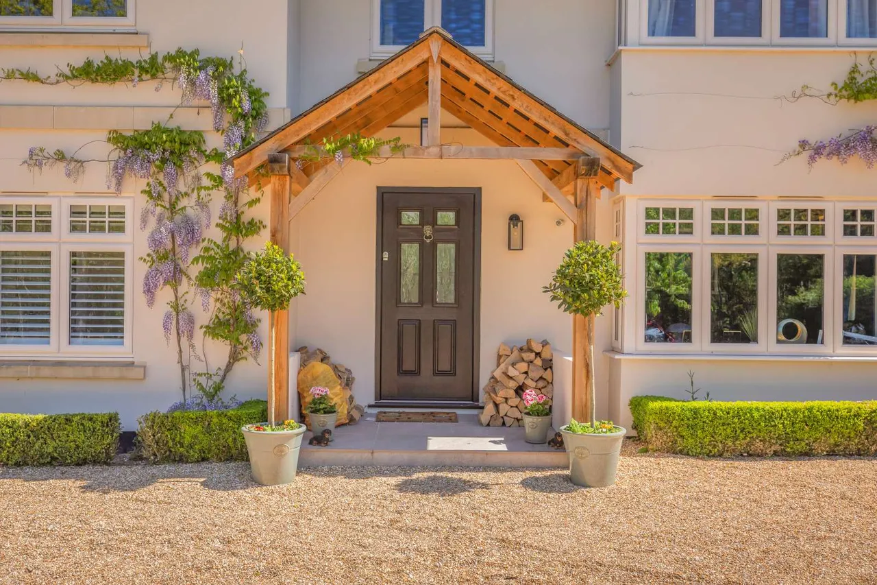 Broadmoor Road, Corfe Mullen, Wimborne, Dorset, BH21 3RA, photo 6