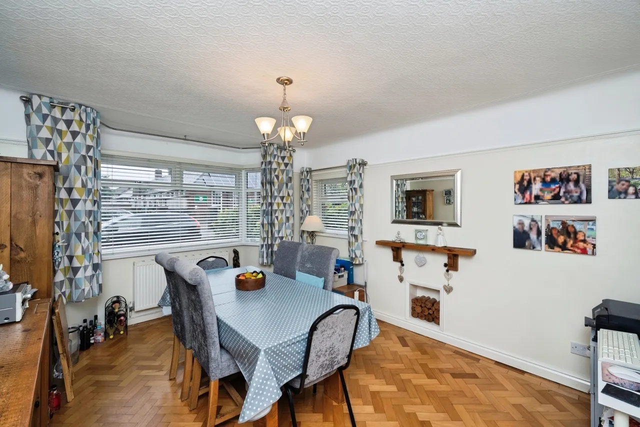 Clydesdale, Whitby, CH65, photo 4