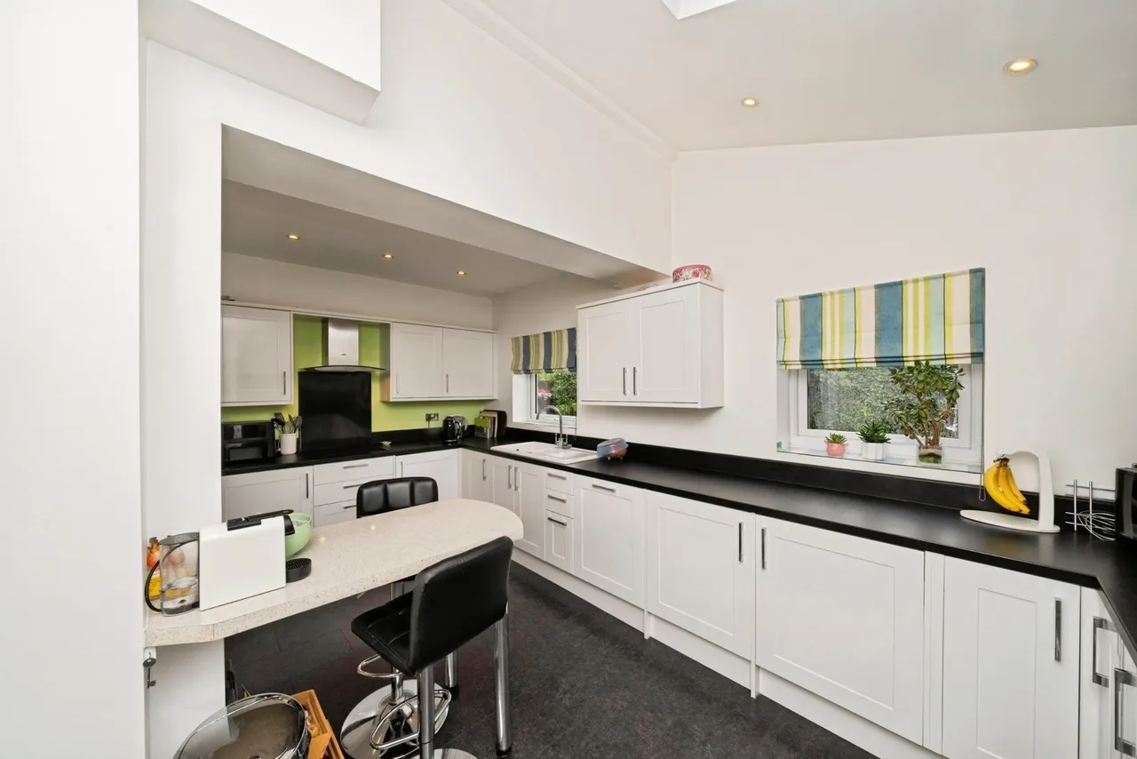 Clydesdale, Whitby, CH65, photo 8