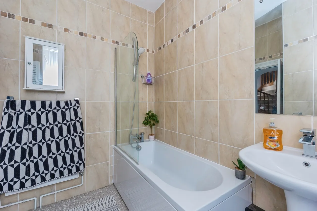 Coldstream Street, Llanelli, SA15, photo 13