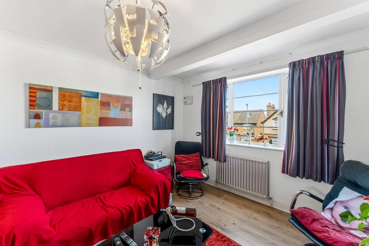 Central Gardens, Morden, SM4, photo 14
