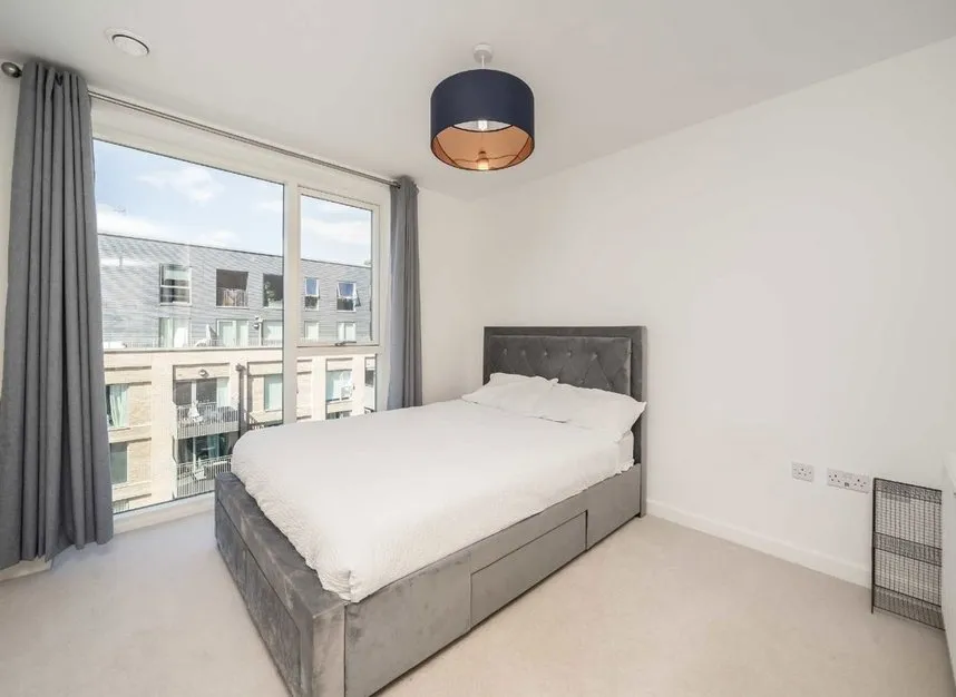 Thomas Road, Canary Wharf, E14, photo 5