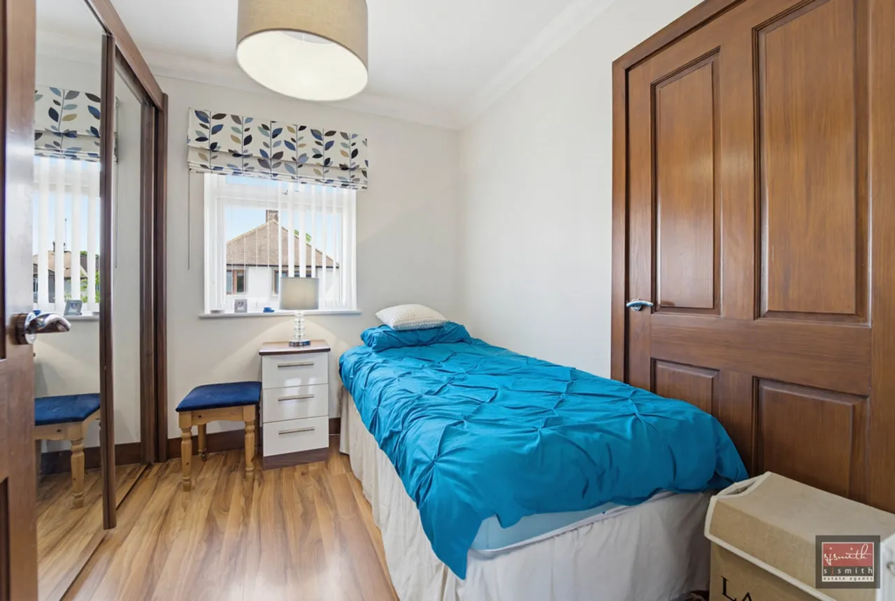 Fontmell Close, Ashford, TW15, photo 10