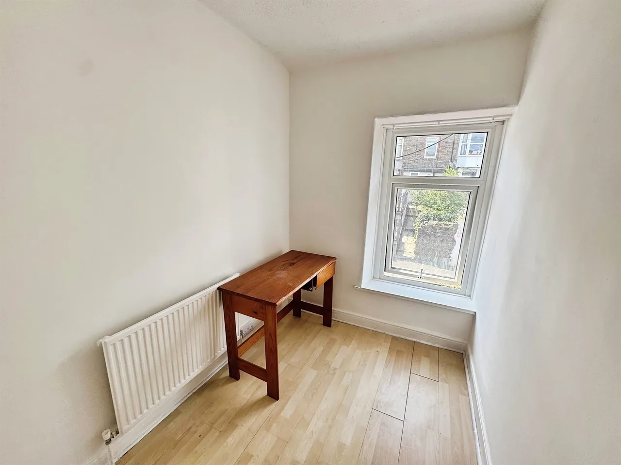 Cliff Terrace, Pontypridd, CF37, photo 7