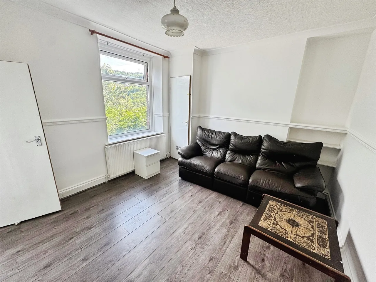 Cliff Terrace, Pontypridd, CF37, photo 3