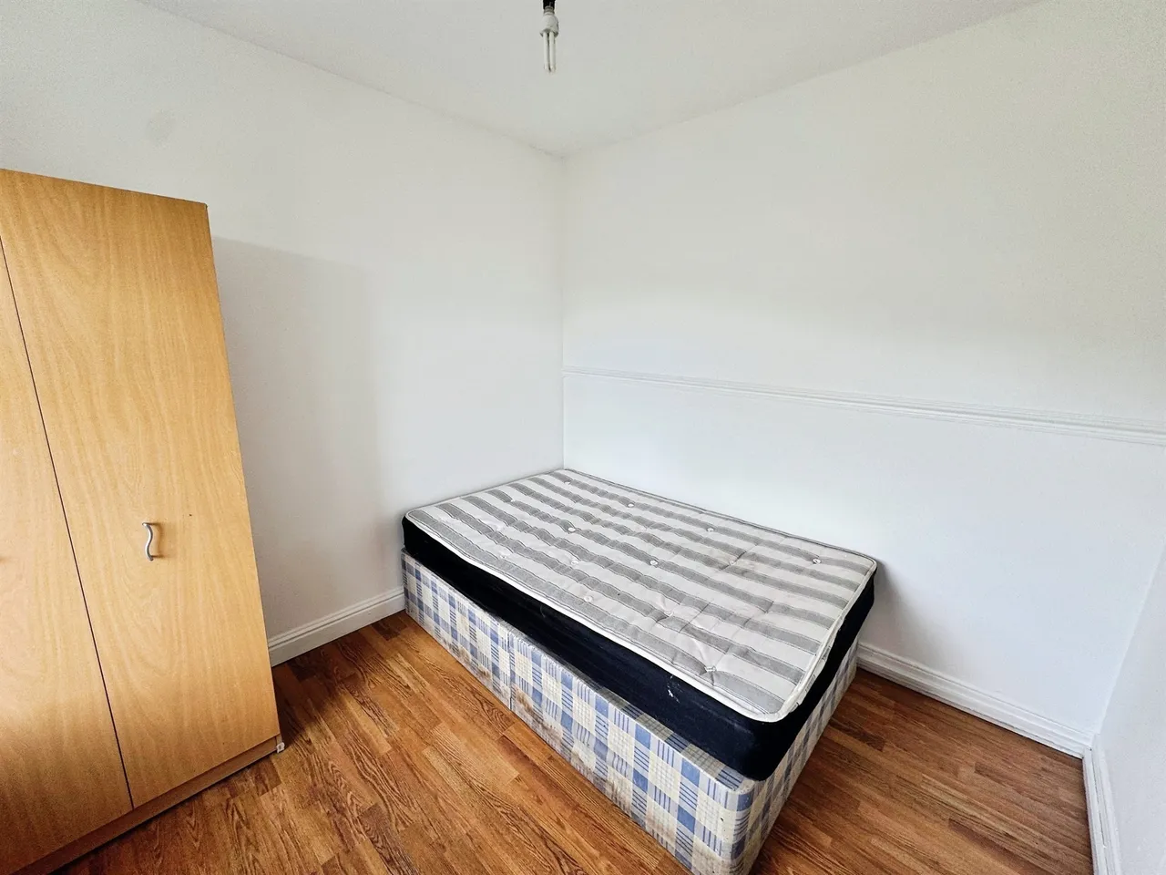 Cliff Terrace, Pontypridd, CF37, photo 8