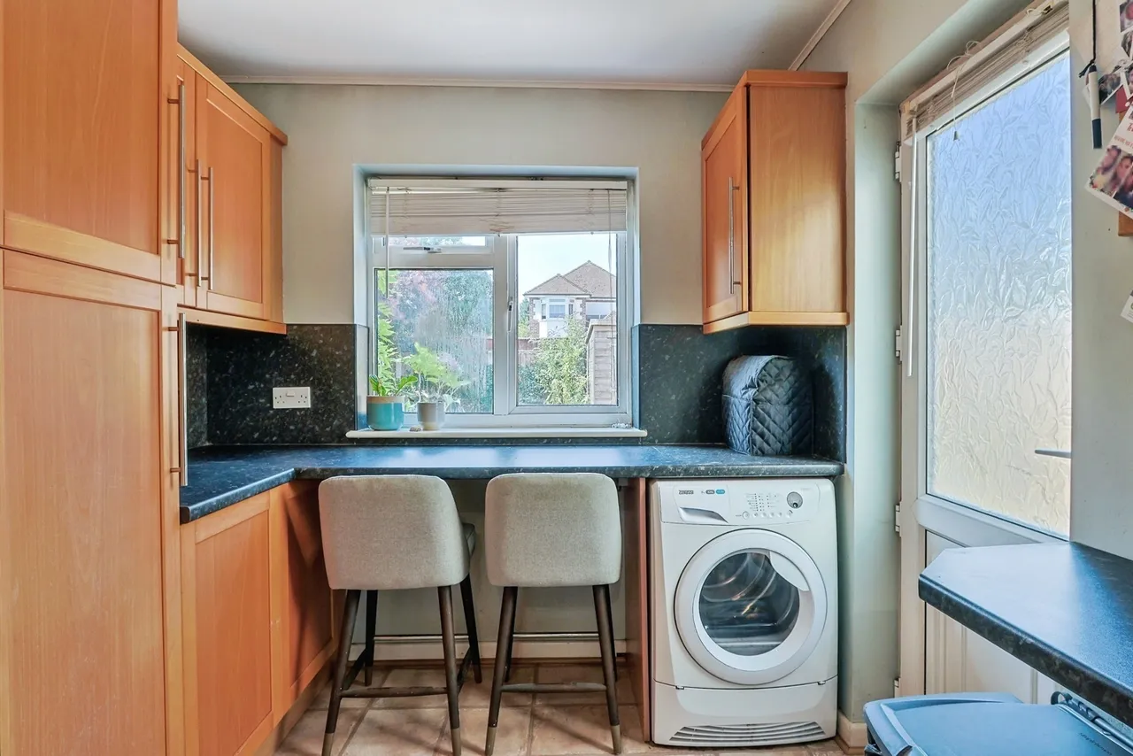 Castle Lane West, Bournemouth, BH8, photo 11
