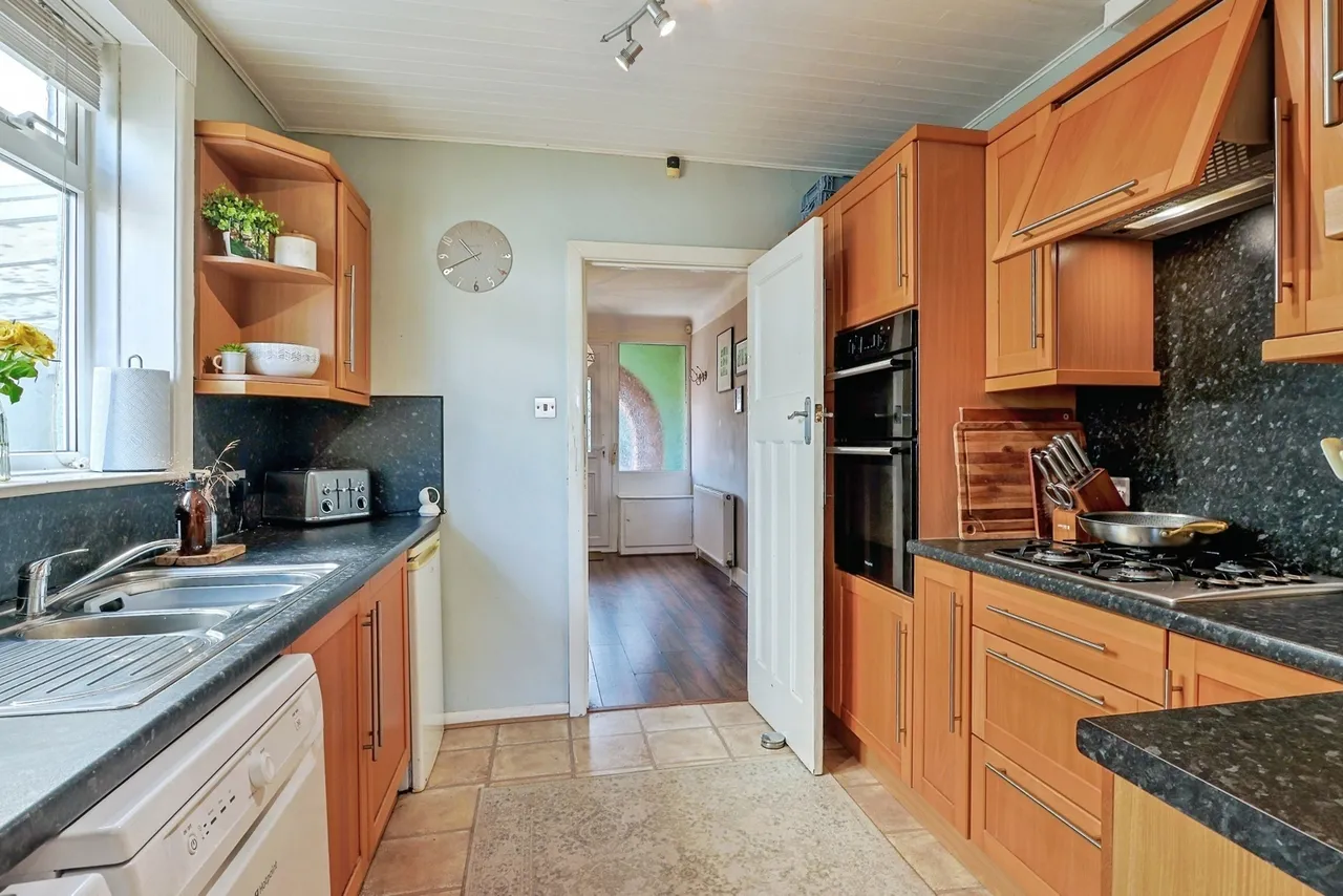 Castle Lane West, Bournemouth, BH8, photo 6