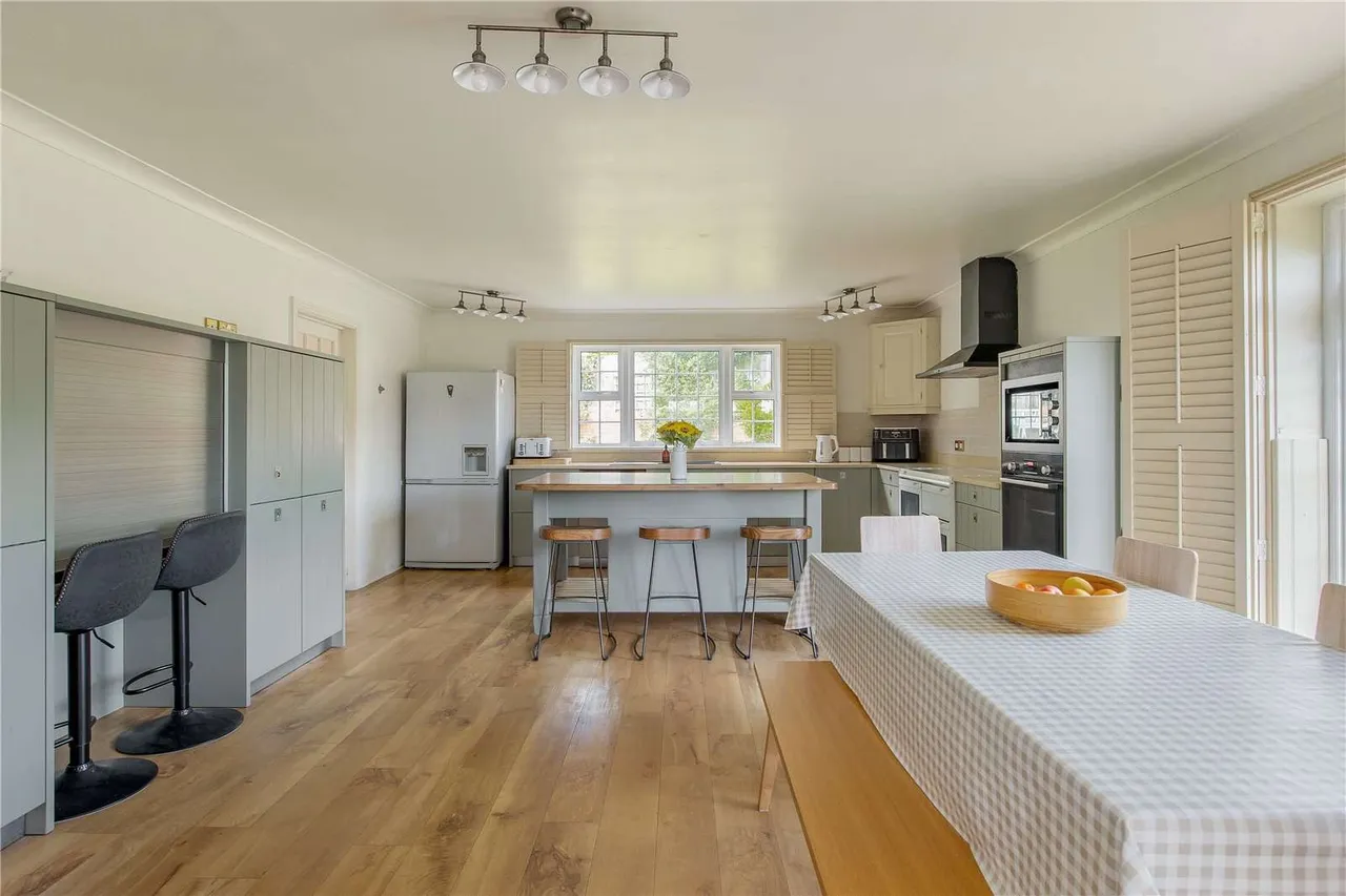 Clays Meadow, Littlebury, Saffron Walden, Essex, CB11 4TX, photo 5