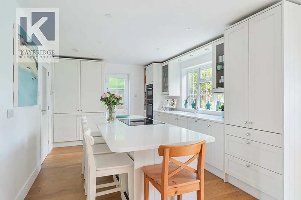 Fir Tree Close, Epsom, KT17, photo 7