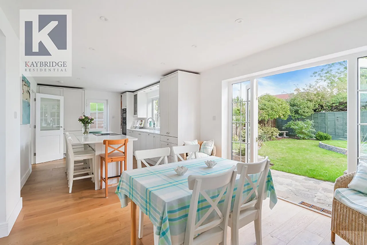 Fir Tree Close, Epsom, KT17, photo 9