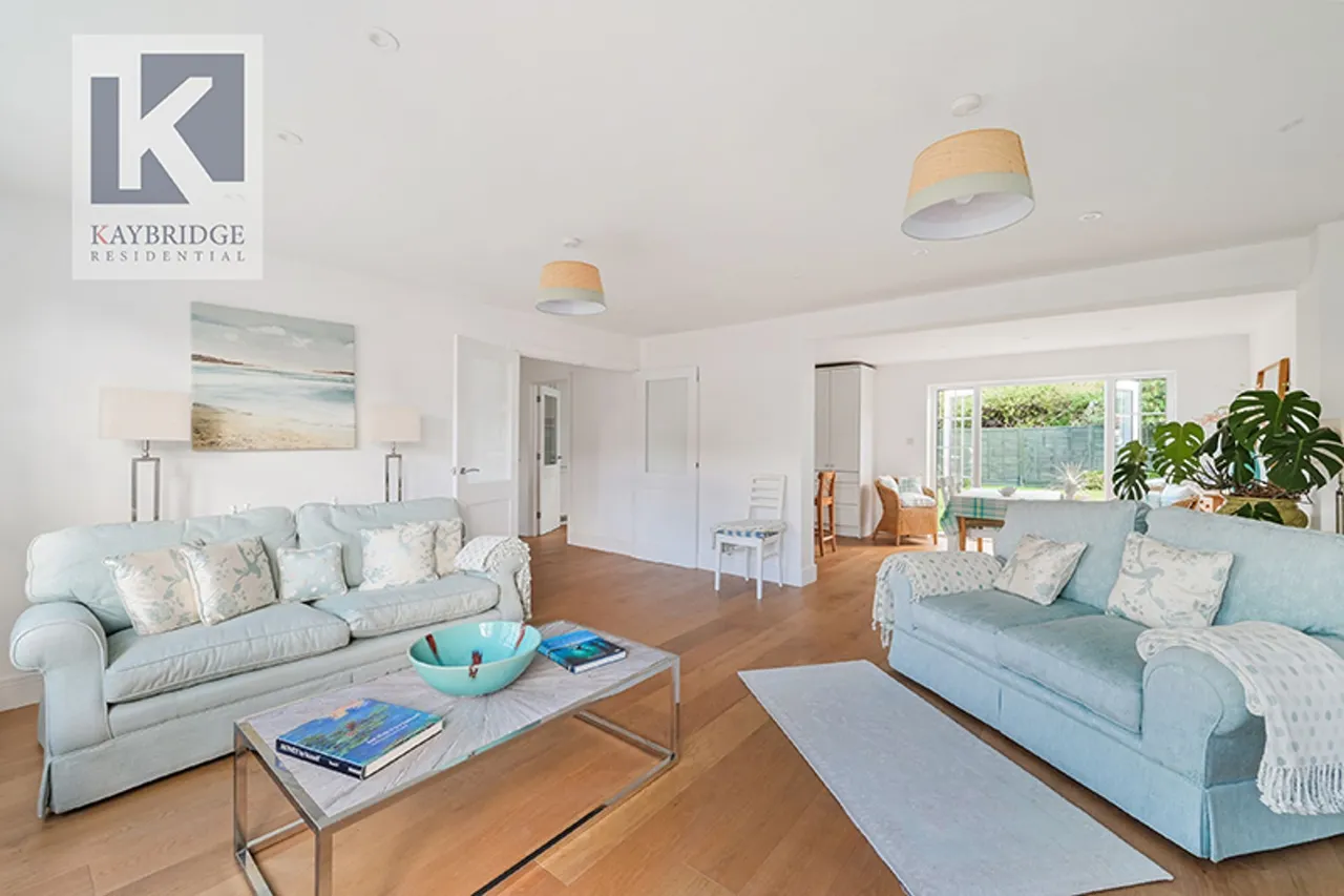 Fir Tree Close, Epsom, KT17, photo 3