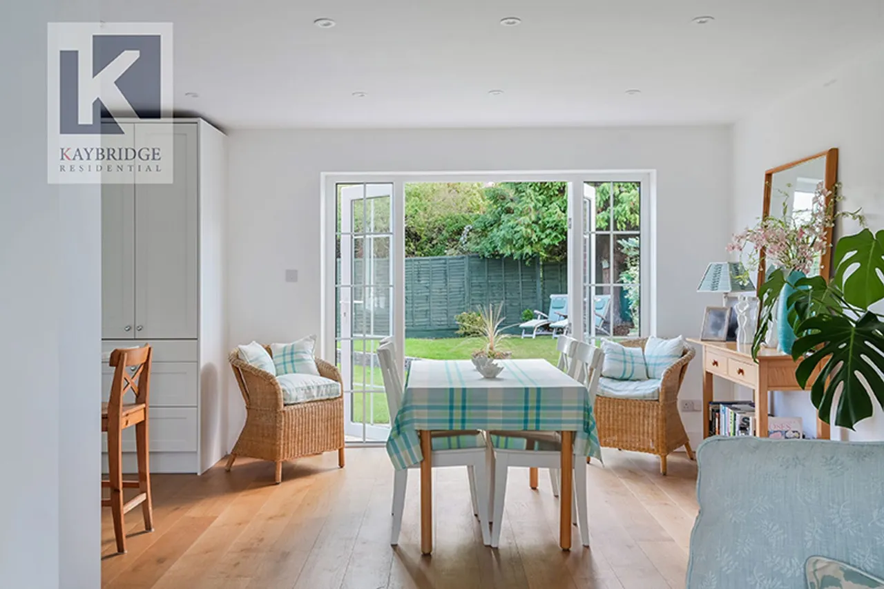 Fir Tree Close, Epsom, KT17, photo 4