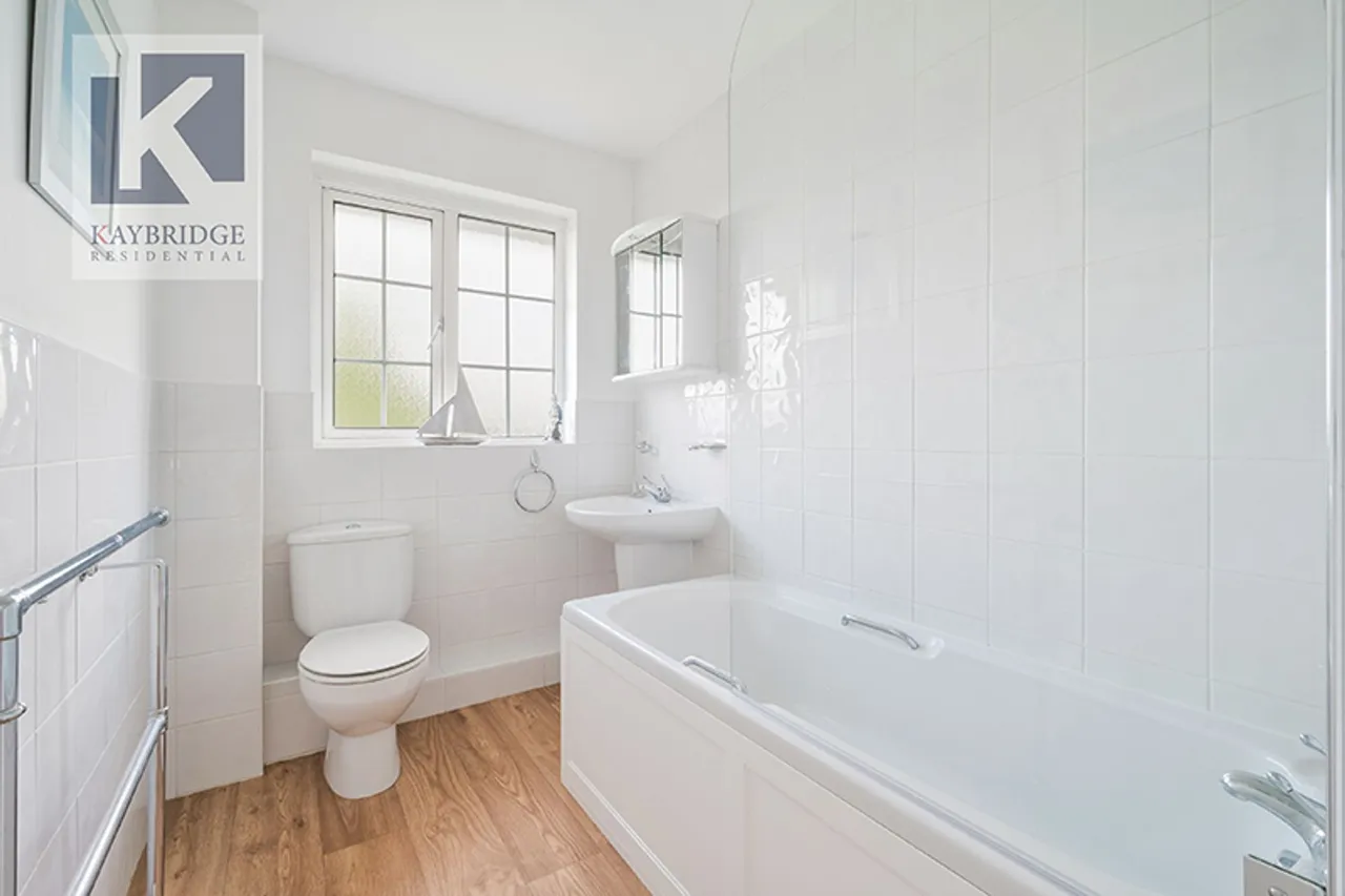 Fir Tree Close, Epsom, KT17, photo 12