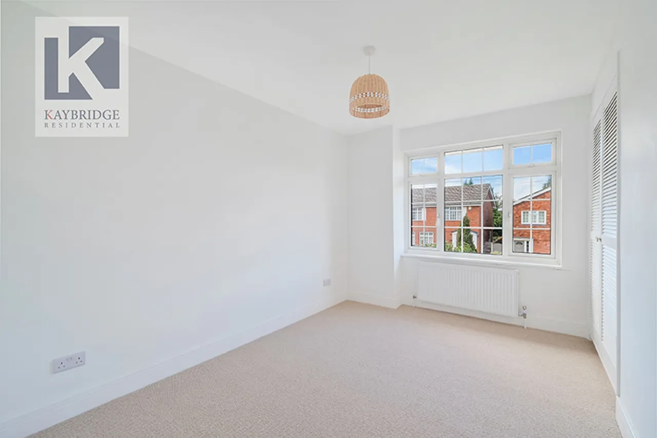 Fir Tree Close, Epsom, KT17, photo 14