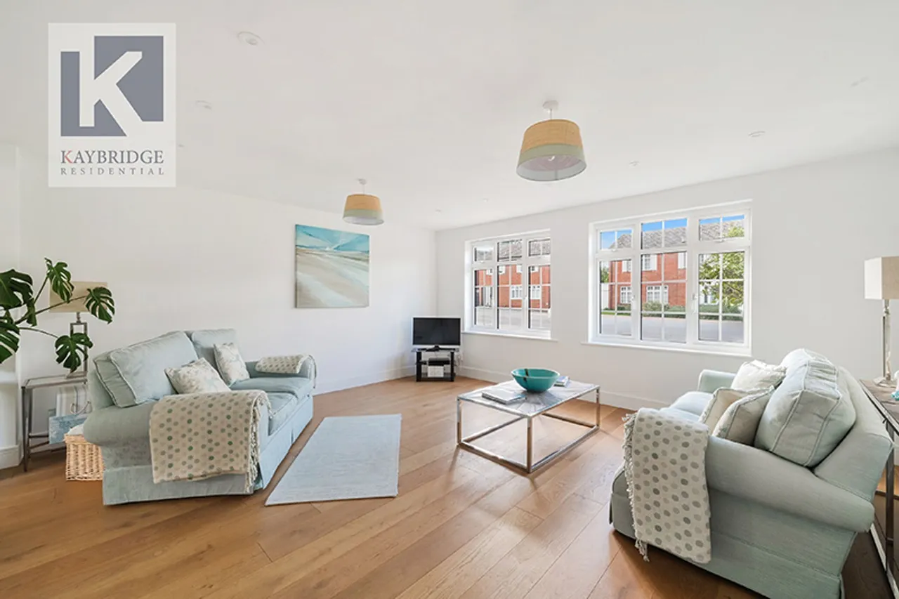 Fir Tree Close, Epsom, KT17, photo 5